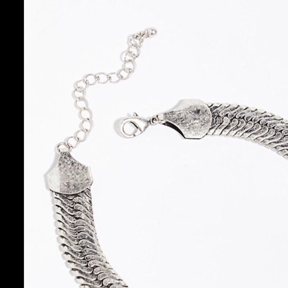 Free People Silky Tassel Silver Tone Chain Choker - Picture 4 of 4